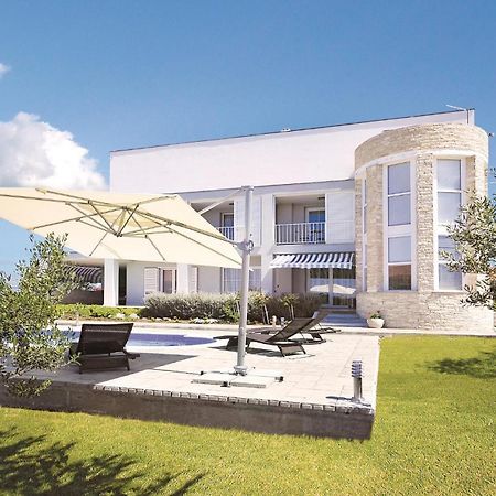 5 Bedroom Amazing Home In Debeljak Exterior foto